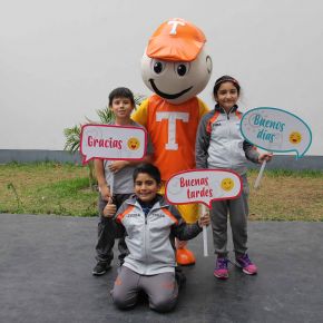 Campaña “Ser mejores personas” en nuestra sede de Salaverry