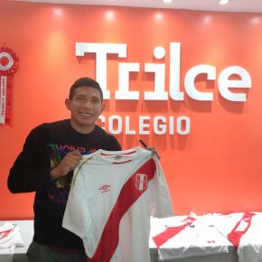 Visita de Edison Flores a Trilce Los Olivos